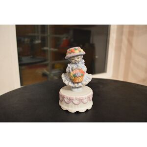 Vintage San Francisco Music Box Cat – Dressed for Easter (1990)